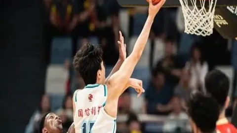 辽宁男篮：历史上第三支实现三连霸的劲旅